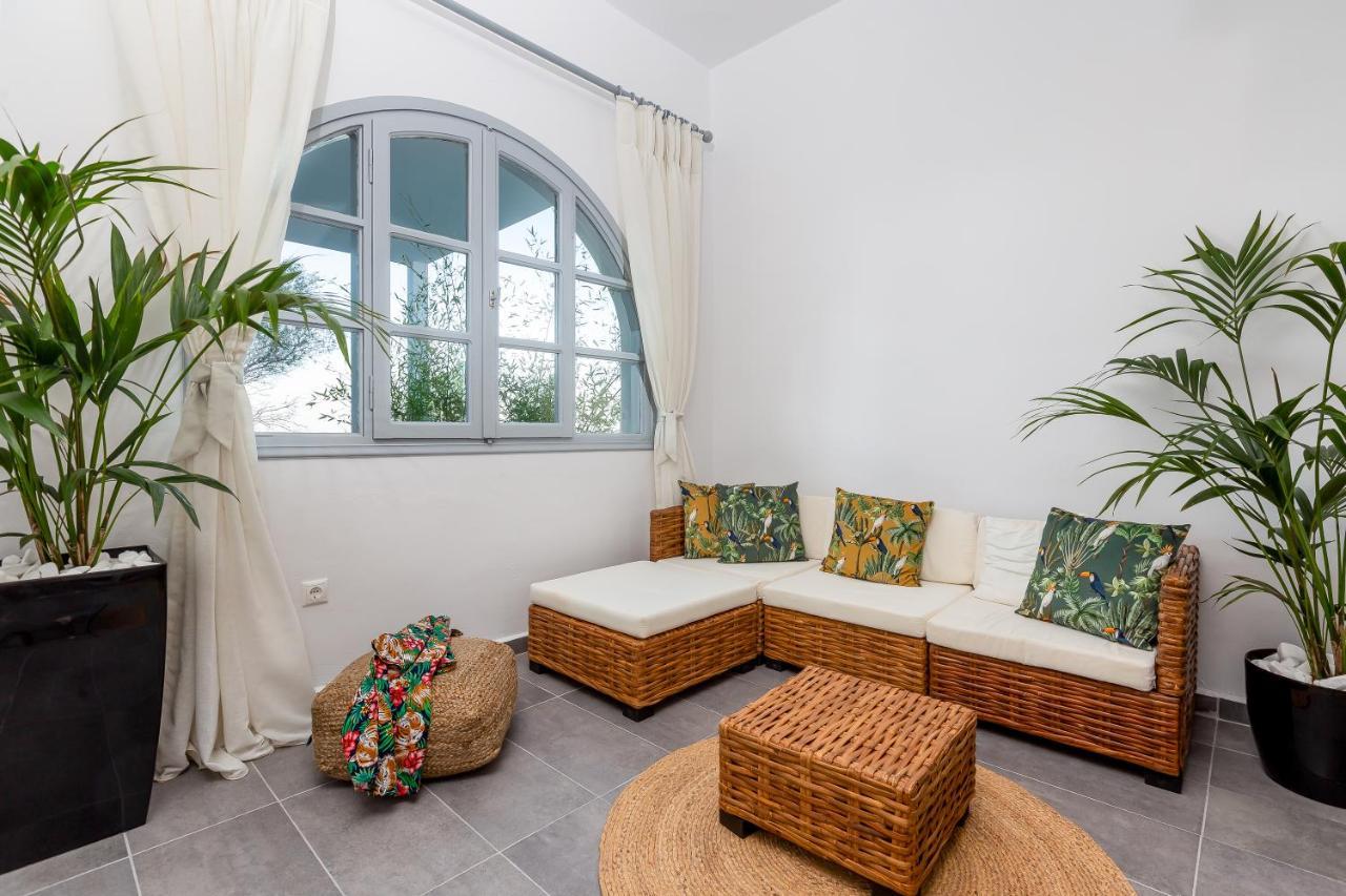 Divino Suites (Adults Only) Fira  Zewnętrze zdjęcie
